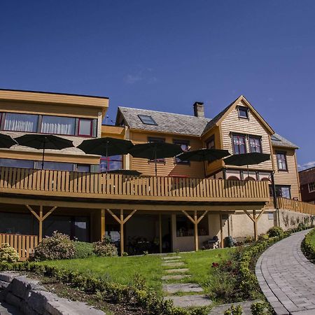 Lavik Fjord Hotel & Apartments Dış mekan fotoğraf