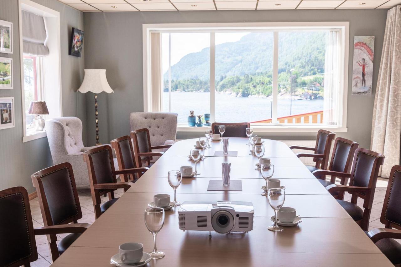Lavik Fjord Hotel & Apartments Dış mekan fotoğraf