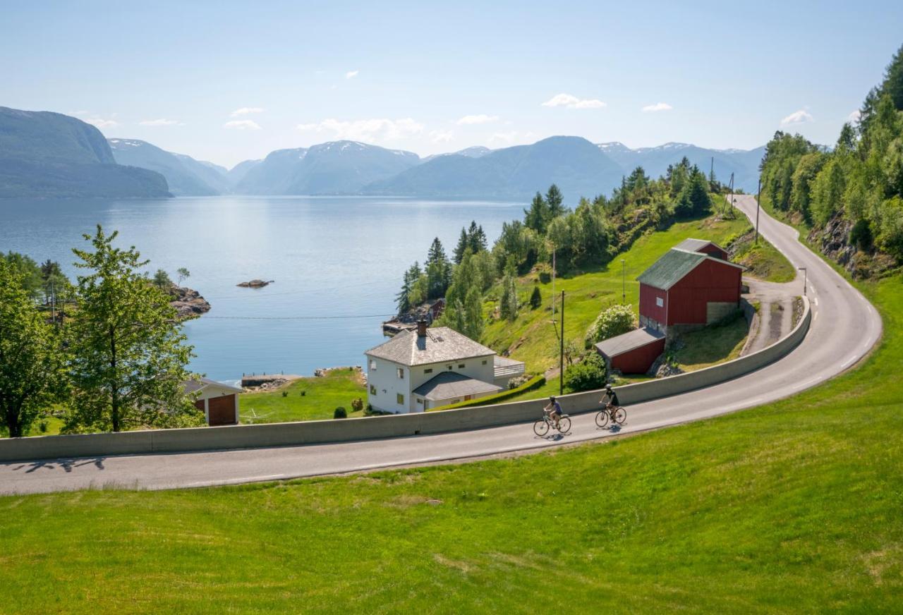 Lavik Fjord Hotel & Apartments Dış mekan fotoğraf