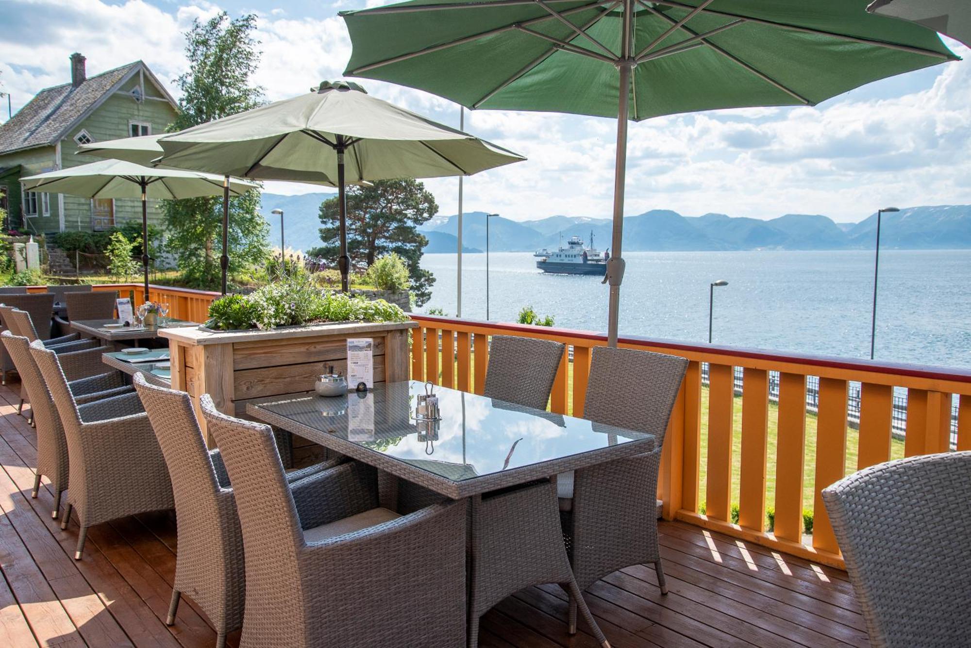 Lavik Fjord Hotel & Apartments Dış mekan fotoğraf